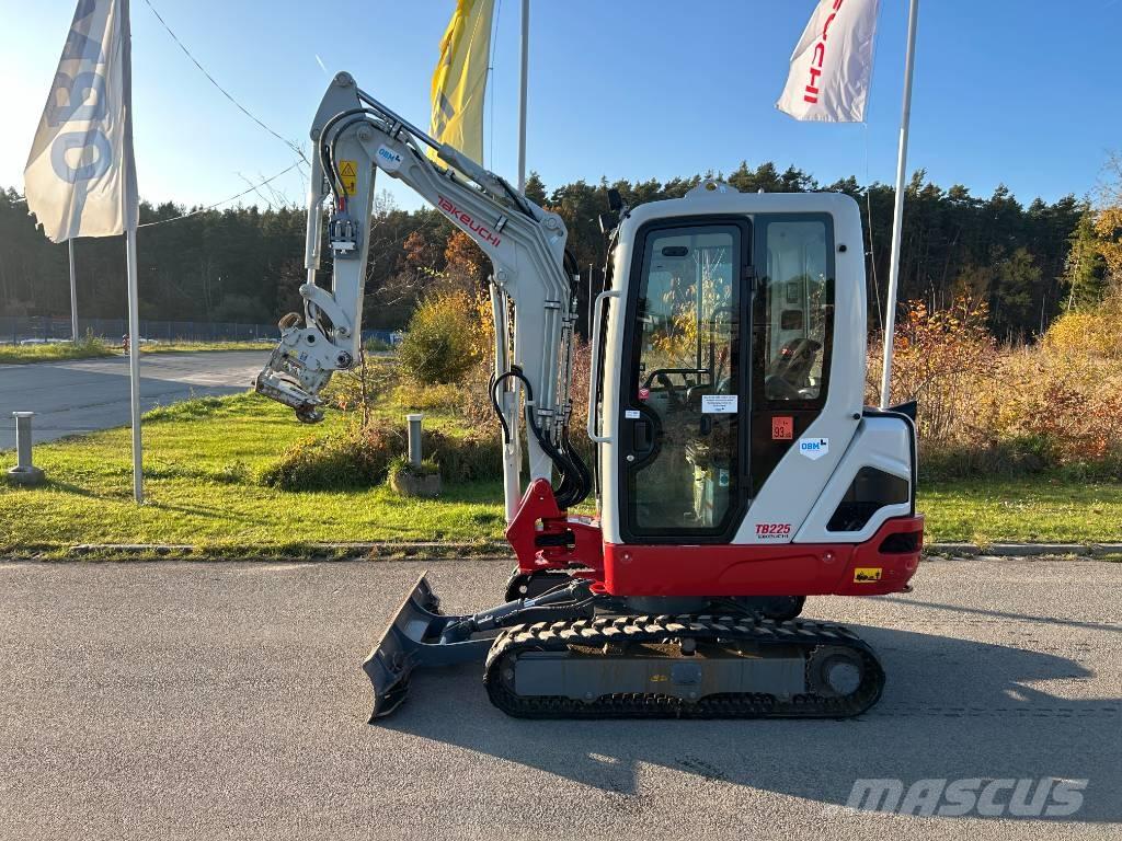 Takeuchi TB 225A V3 Mini bageri < 7t