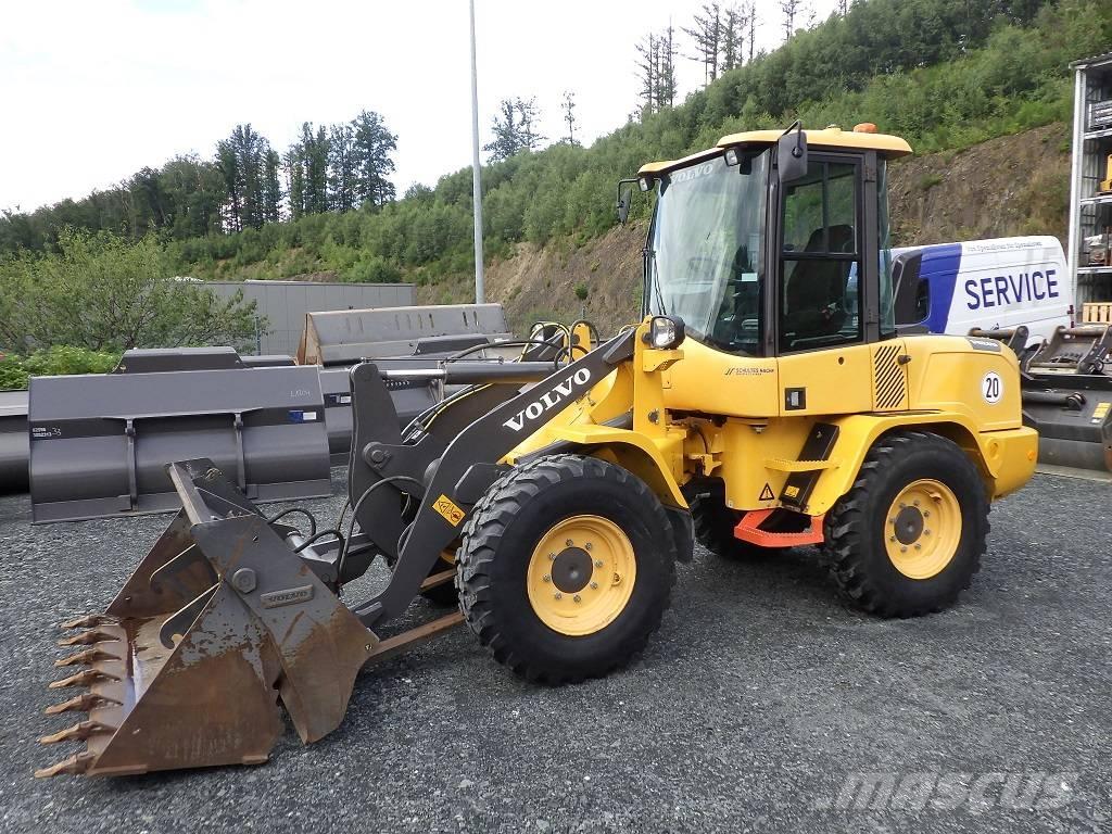 Volvo L 30 G Utovarivači na točkove