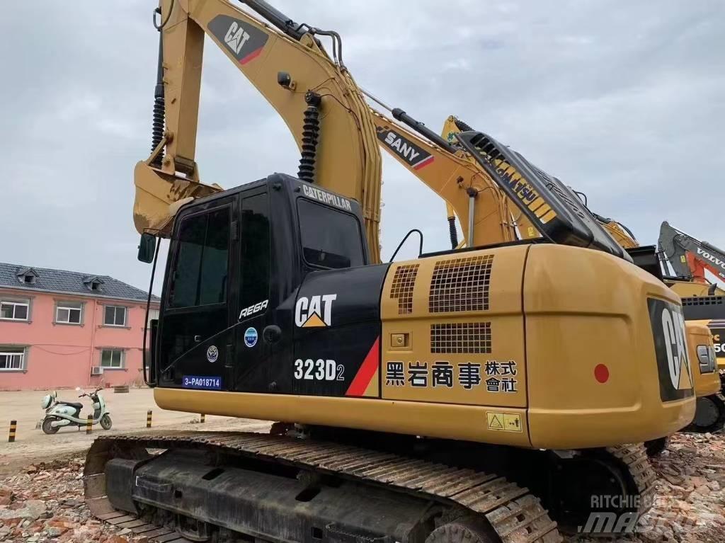 CAT 323 D L Bageri guseničari