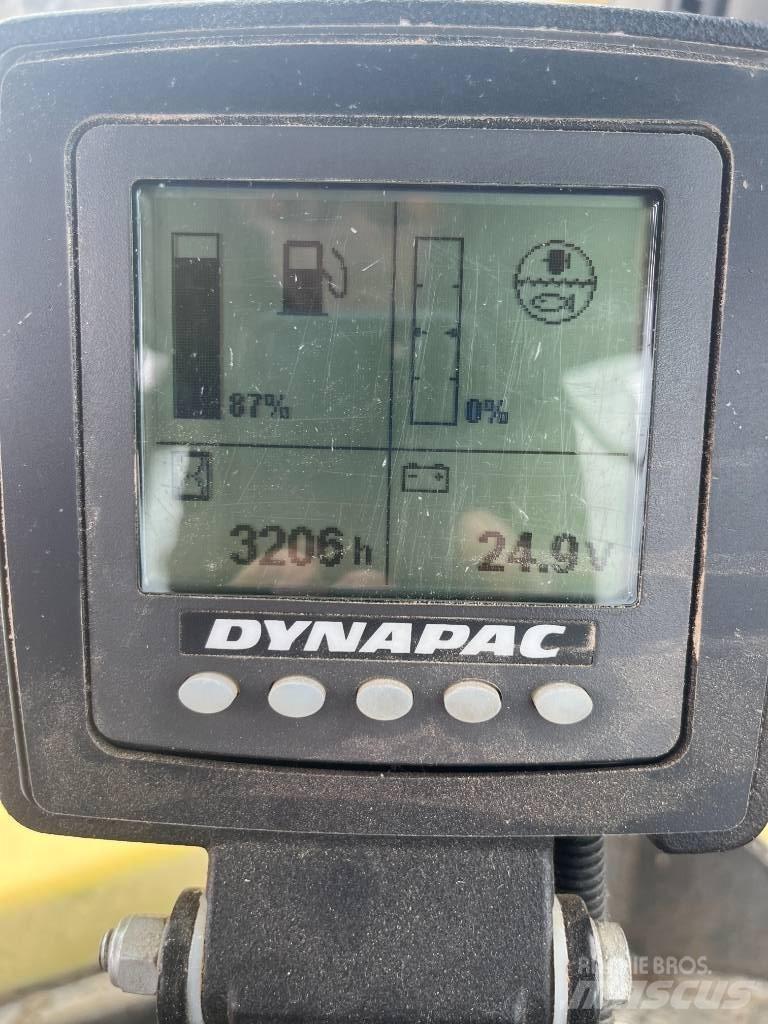 Dynapac CC 224 HF Valjci sa duplim bubnjem