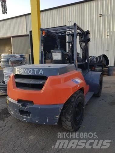 Toyota 8FD70U Dizelski viljuškari