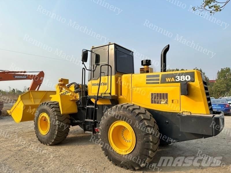 Komatsu WA380 Utovarivači na točkove