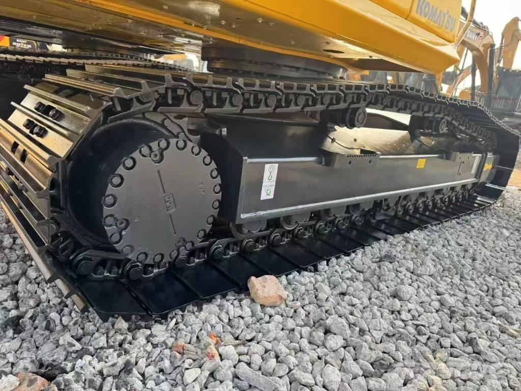 Komatsu 240-8N1 Bageri guseničari