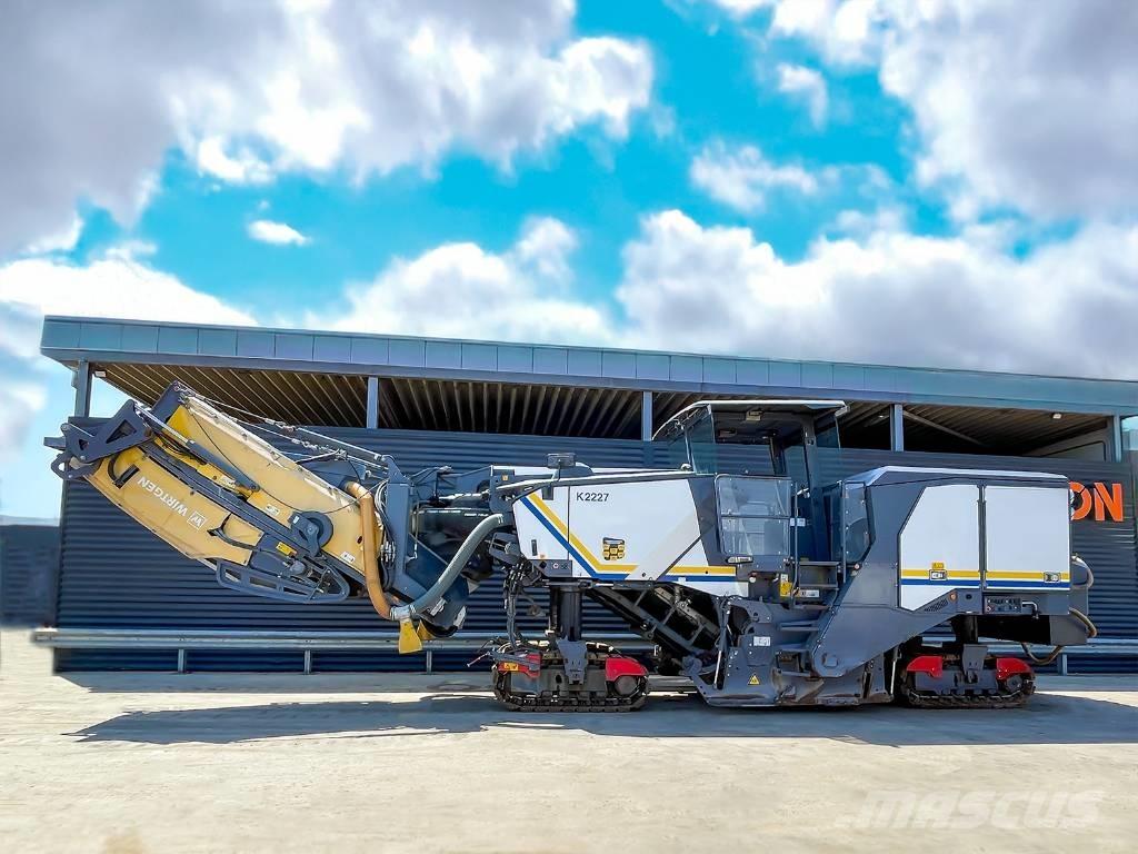 Wirtgen W 220 FI Freze za asfalt