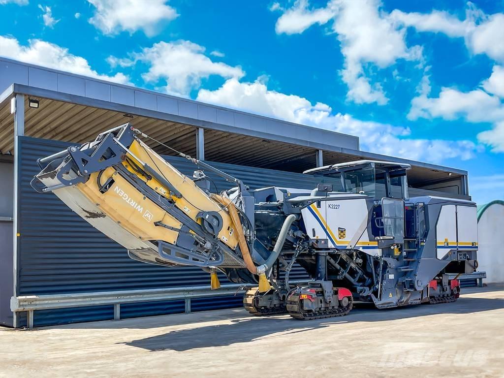 Wirtgen W 220 FI Freze za asfalt