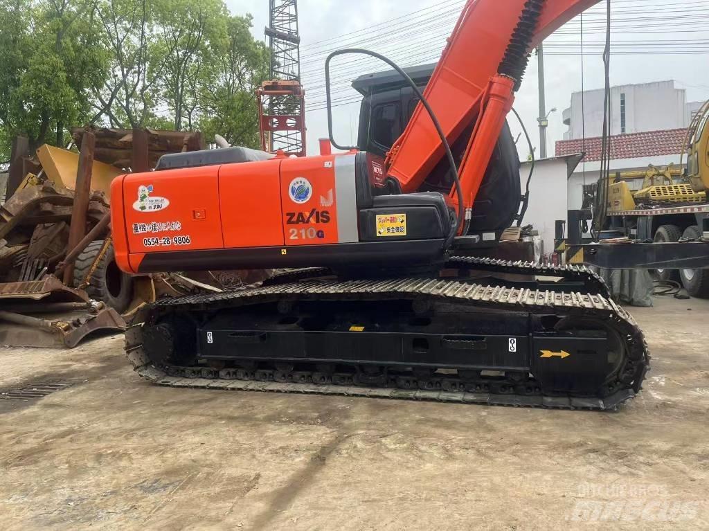 Hitachi 210LC Bageri guseničari