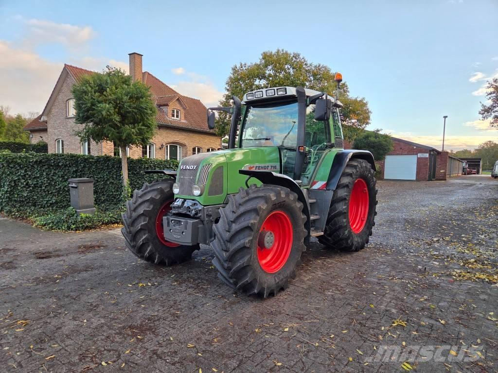 Fendt 716 Vario Traktori