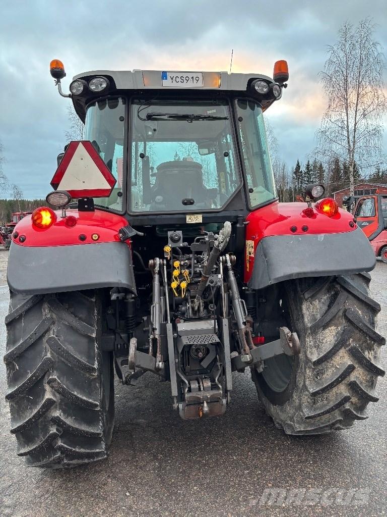Massey Ferguson 5610 Traktori