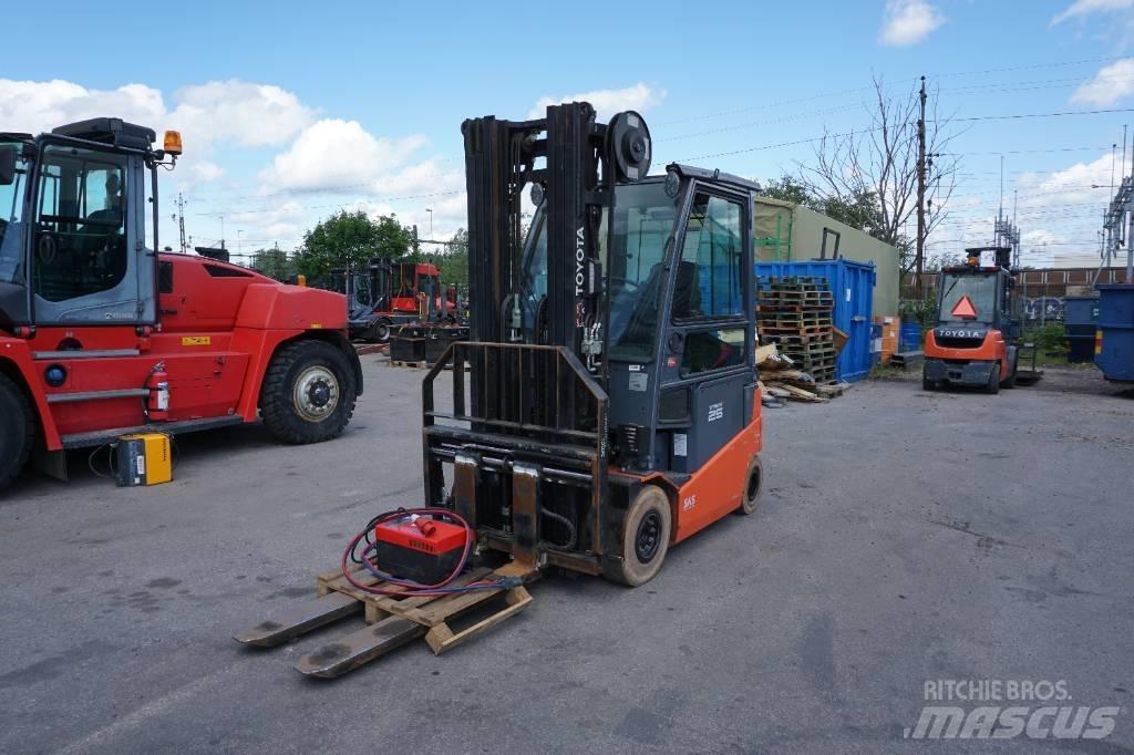 Toyota 8FBMKT25 Električni viljuškari