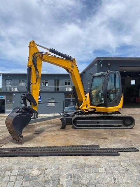 JCB 8080 ZTS Midi bageri 7t – 12t
