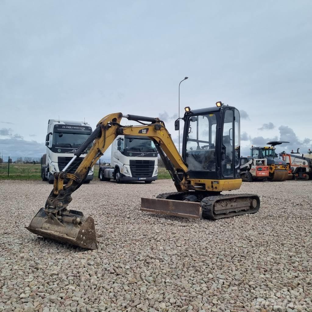CAT 302.7 D CR Mini bageri < 7t