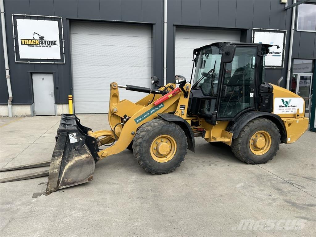 CAT 906M (8758) Višenamenski utovarivači