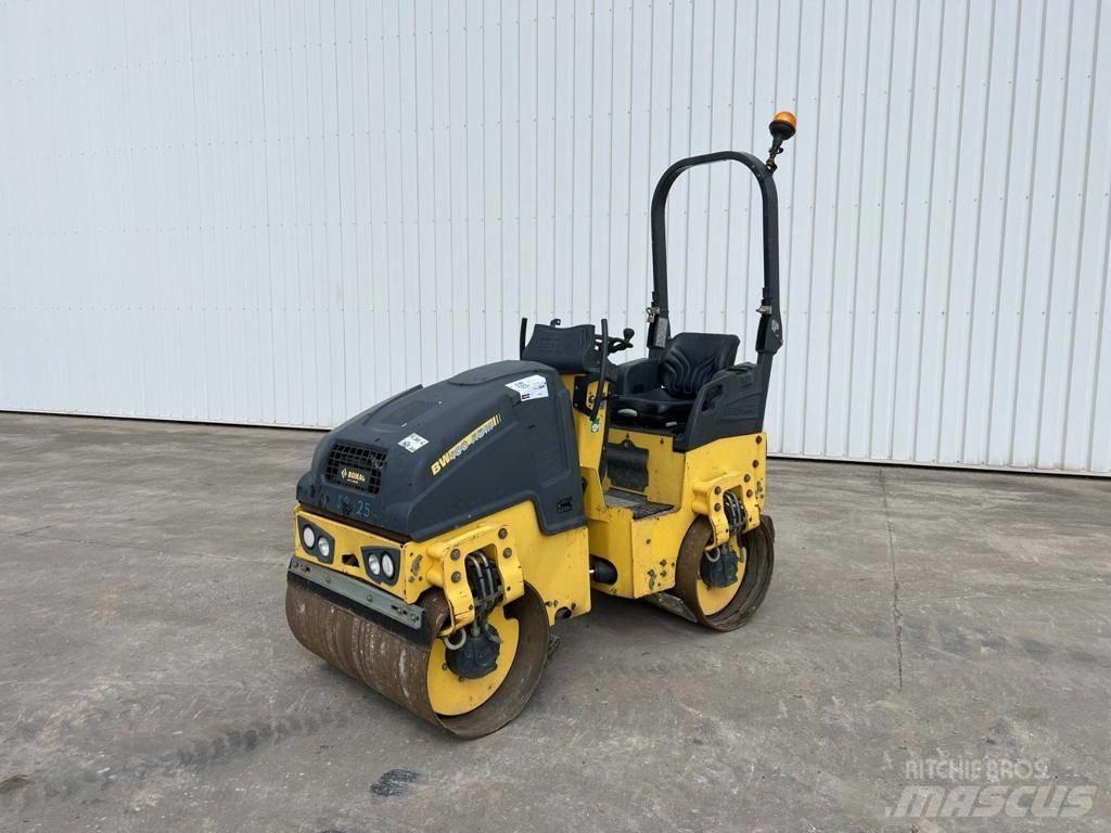 Bomag BW 100 AD M-5 Valjci sa duplim bubnjem