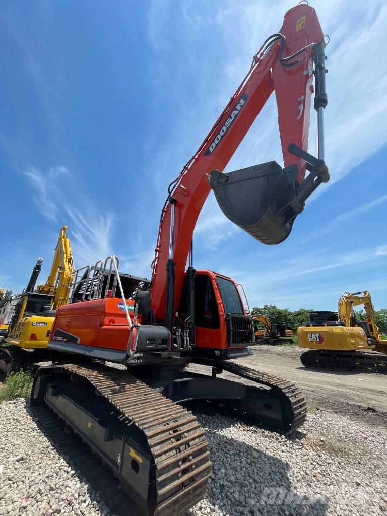 Doosan DX 300 Bageri guseničari