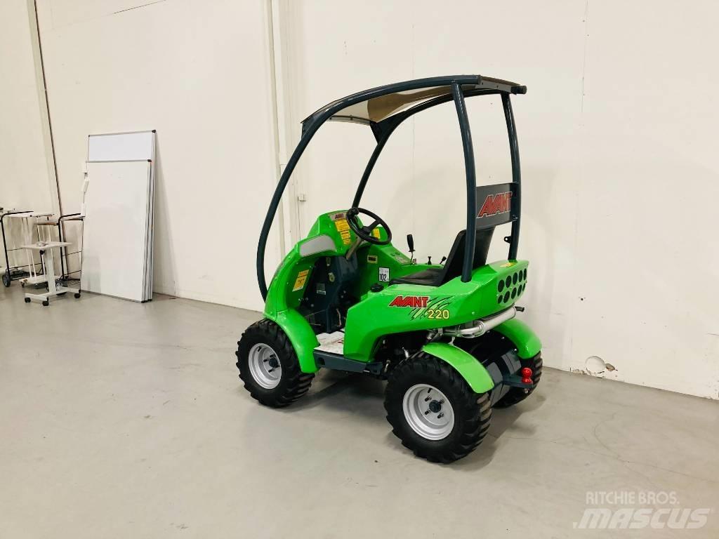 Avant 220 Mini utovarivači