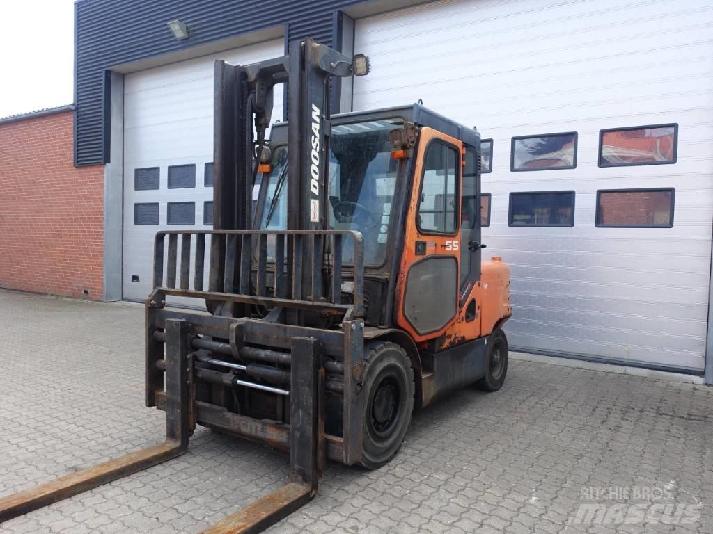 Doosan D 55 C-5 Dizelski viljuškari