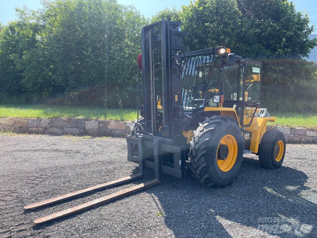 JCB 940-2 T4 Vanterenski viljuškar
