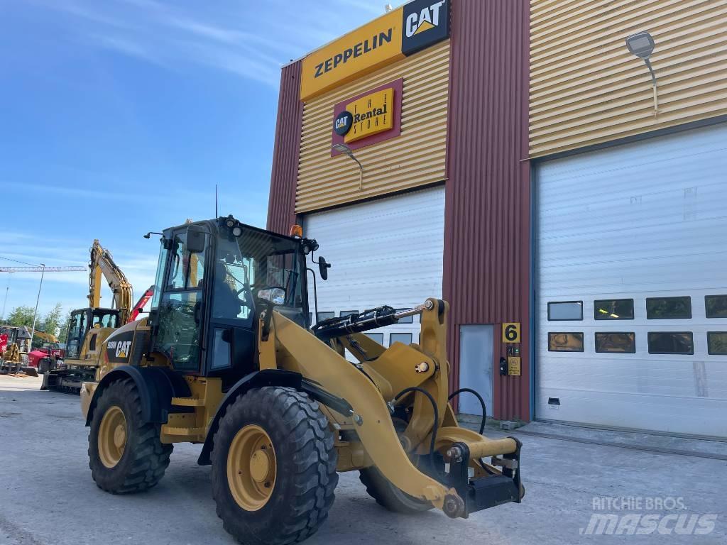 CAT 908 M Utovarivači na točkove