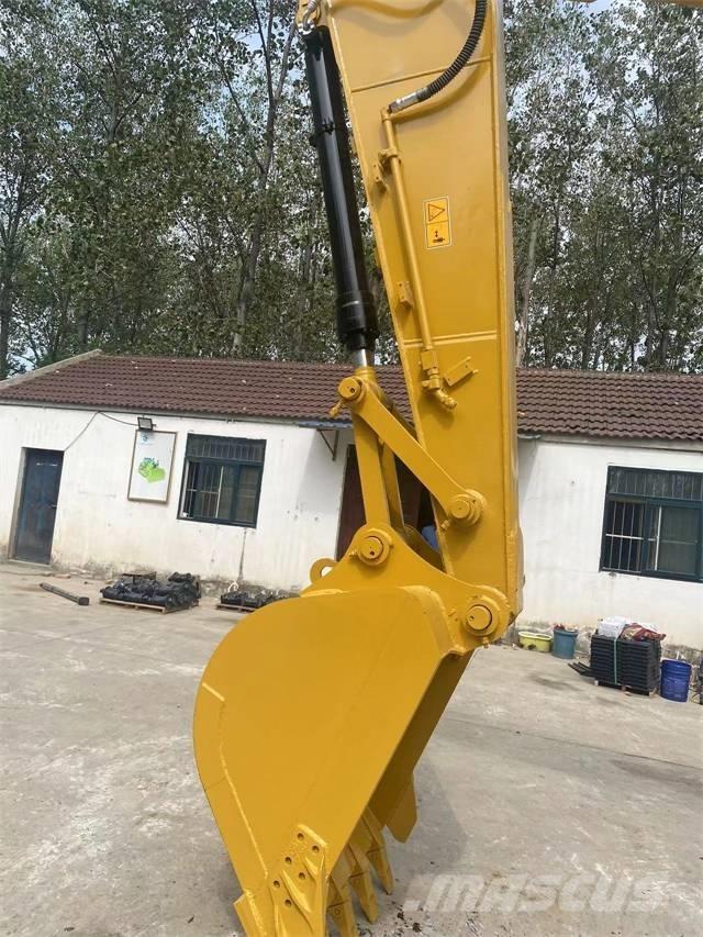 CAT 320D2 Bageri guseničari