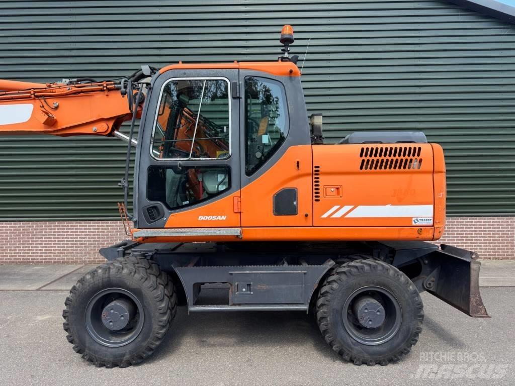 Doosan DX 170 W Bageri točkaši