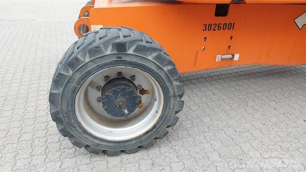 JLG E800AJ Zglobne podizne platforme