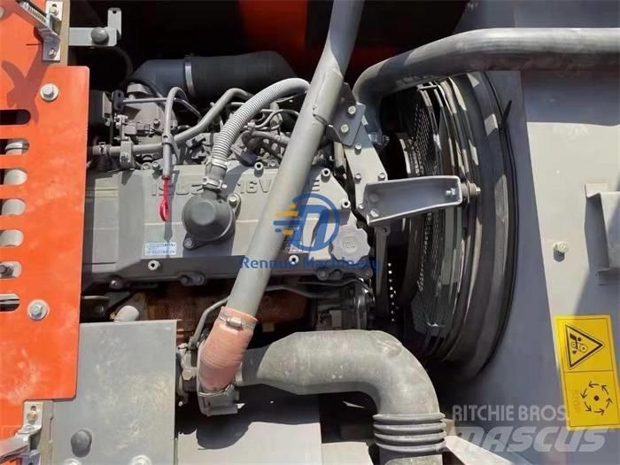 Hitachi ZX 240-3 Bageri guseničari