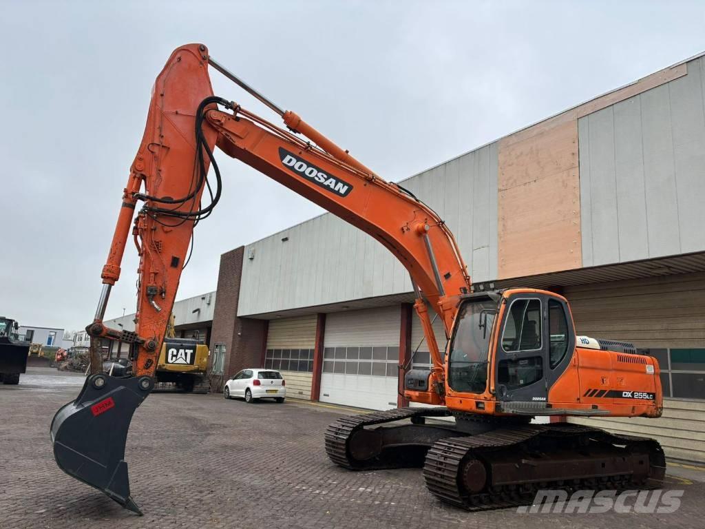 Doosan DX 255 LC Bageri guseničari