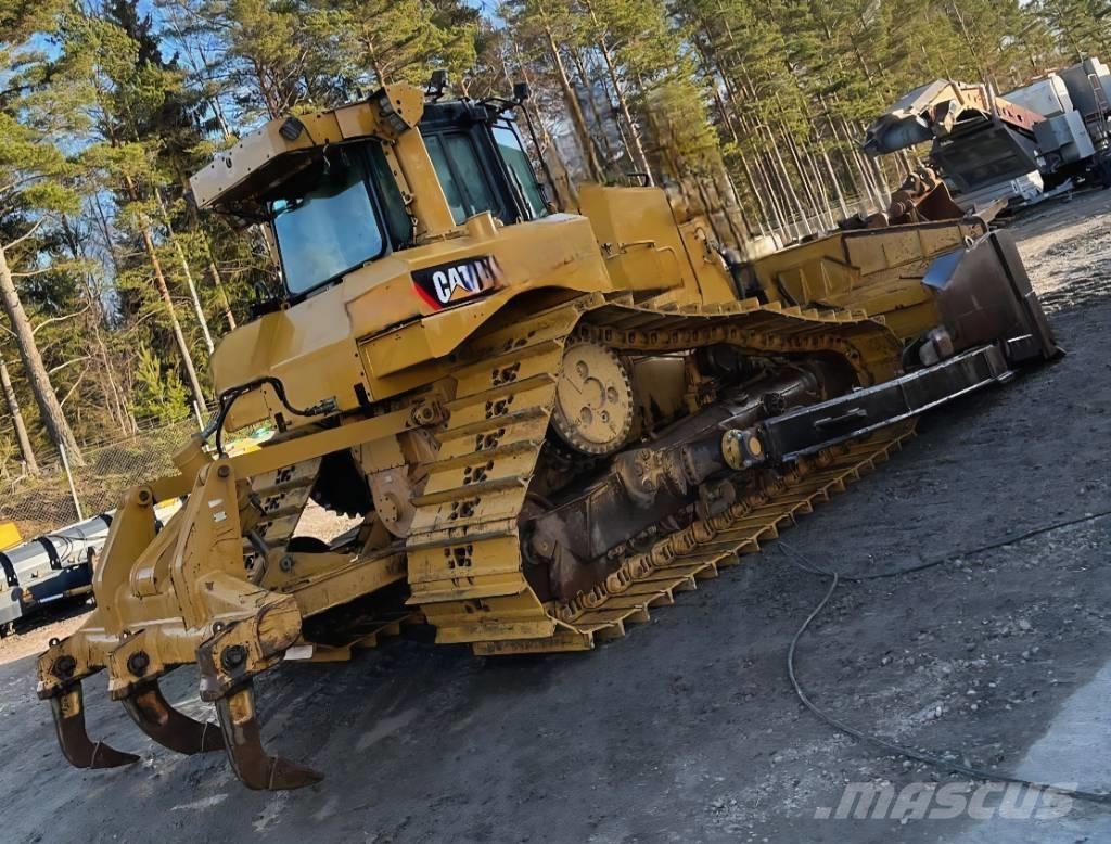 CAT D 6 T LGP Buldožeri guseničari