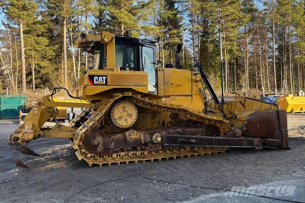 CAT D 6 T LGP Buldožeri guseničari