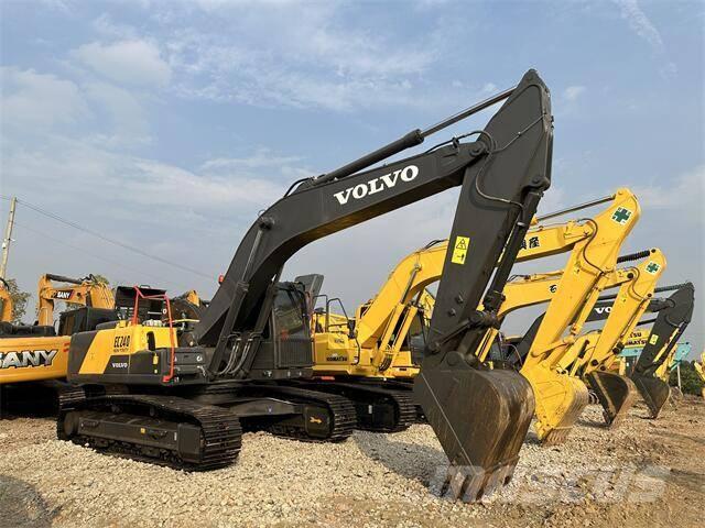 Volvo EC240 Bageri guseničari