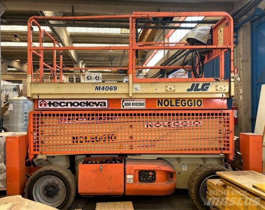 JLG M 4069 Makazaste platforme