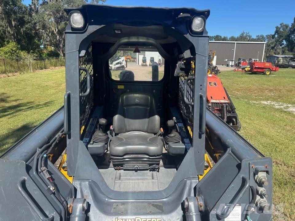 John Deere 325 Skid steer mini utovarivači