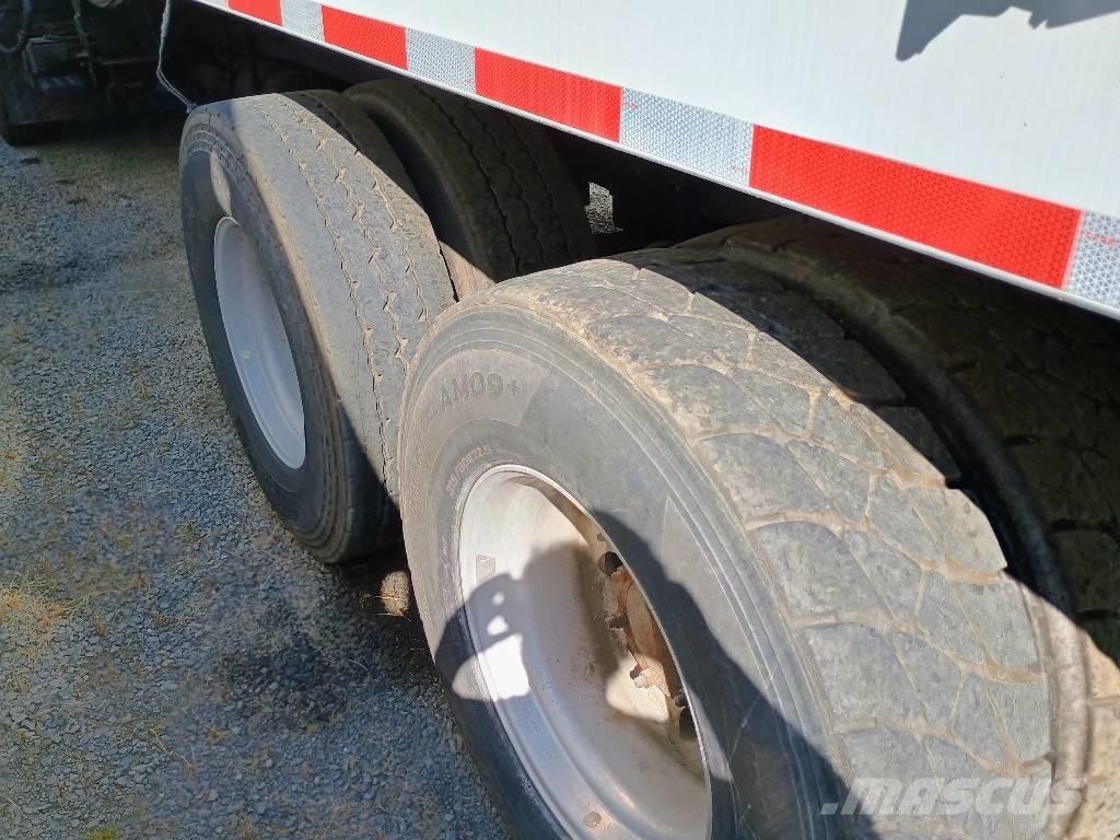 Mack MRU 613 Kamioni za otpad