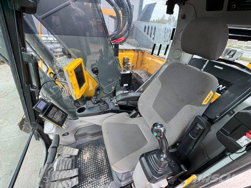 Volvo ECR 235 E Bageri guseničari