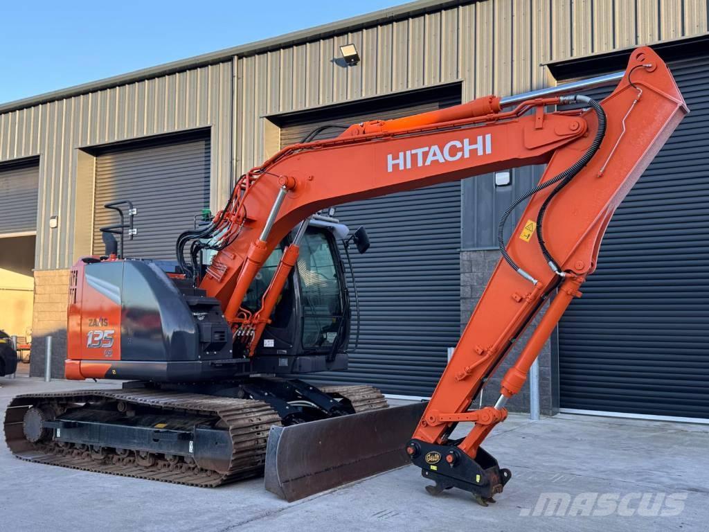 Hitachi ZX 135 US-7 Bageri guseničari