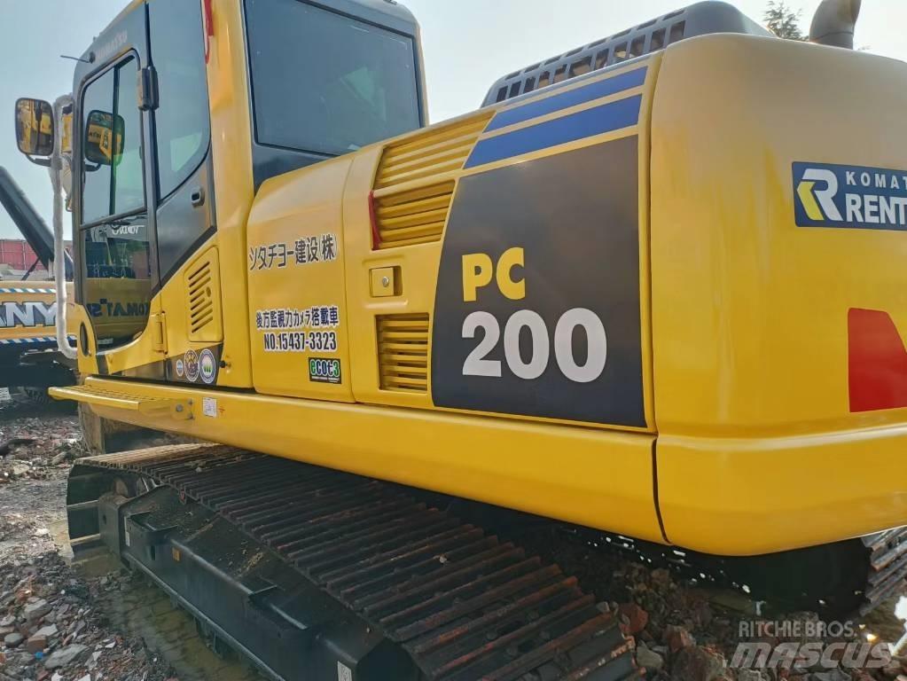 Komatsu PC 200-8 Bageri guseničari
