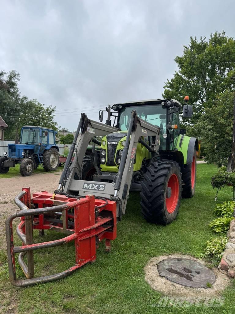 CLAAS Arion 440 Traktori