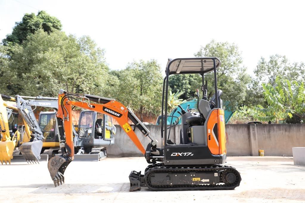 Doosan DX 17 Bageri guseničari