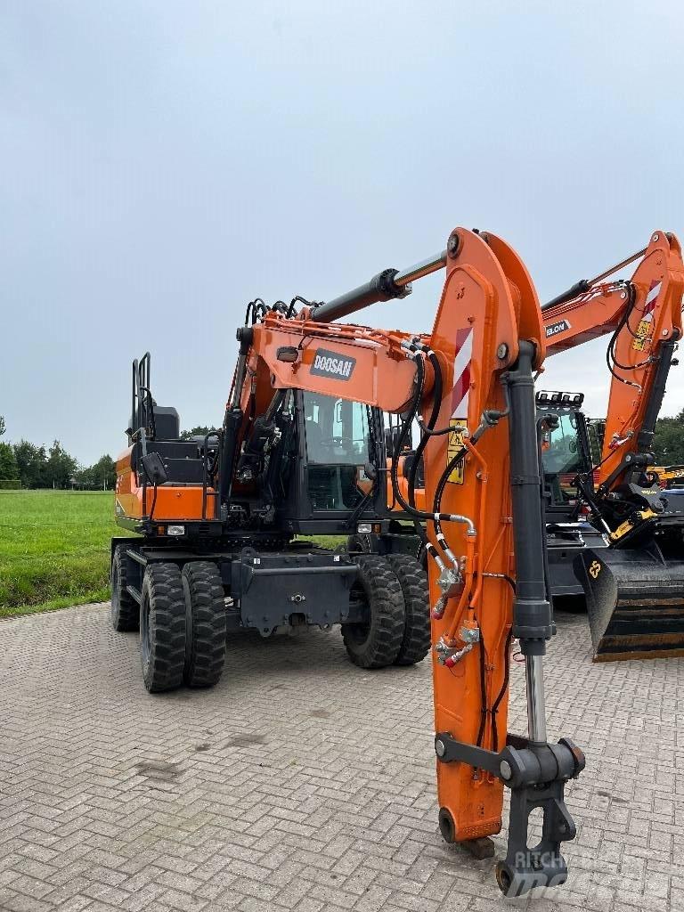 Develon DX140W-7 Bageri točkaši