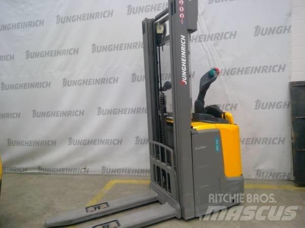 Jungheinrich ERC 212 Samopogonski ručni viljuškari