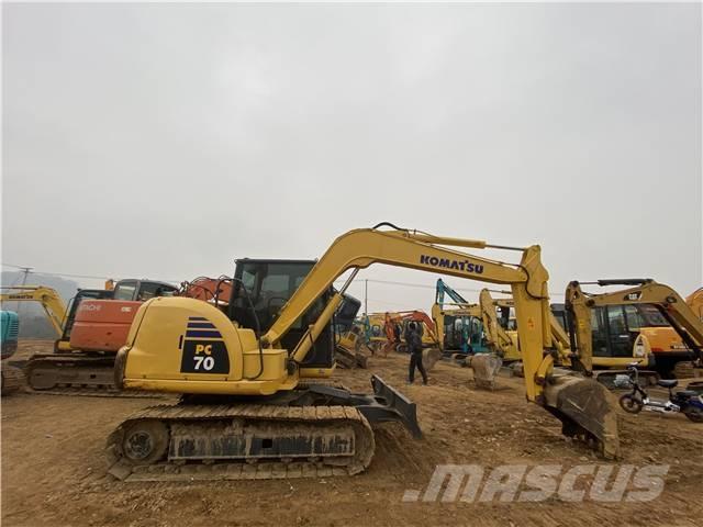Komatsu pc70-8 Bageri guseničari