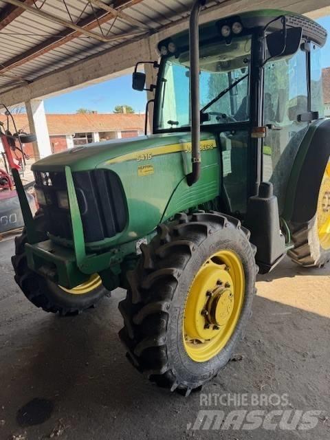 John Deere 5415 Traktori
