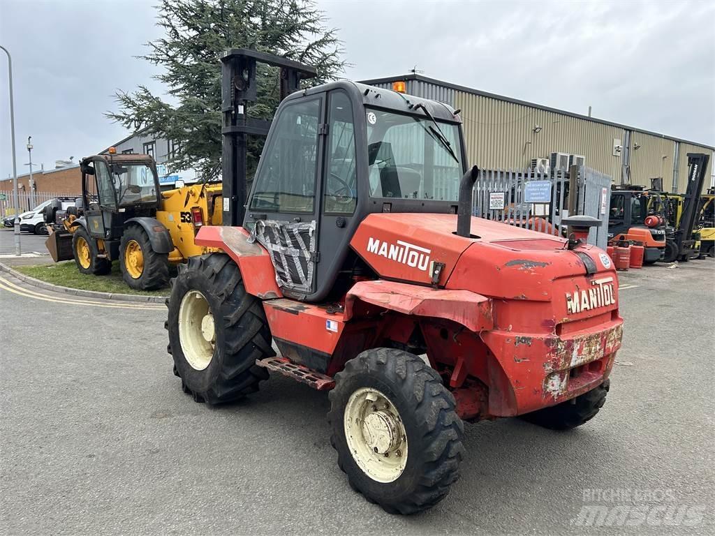 Manitou M26-4 Vanterenski viljuškar