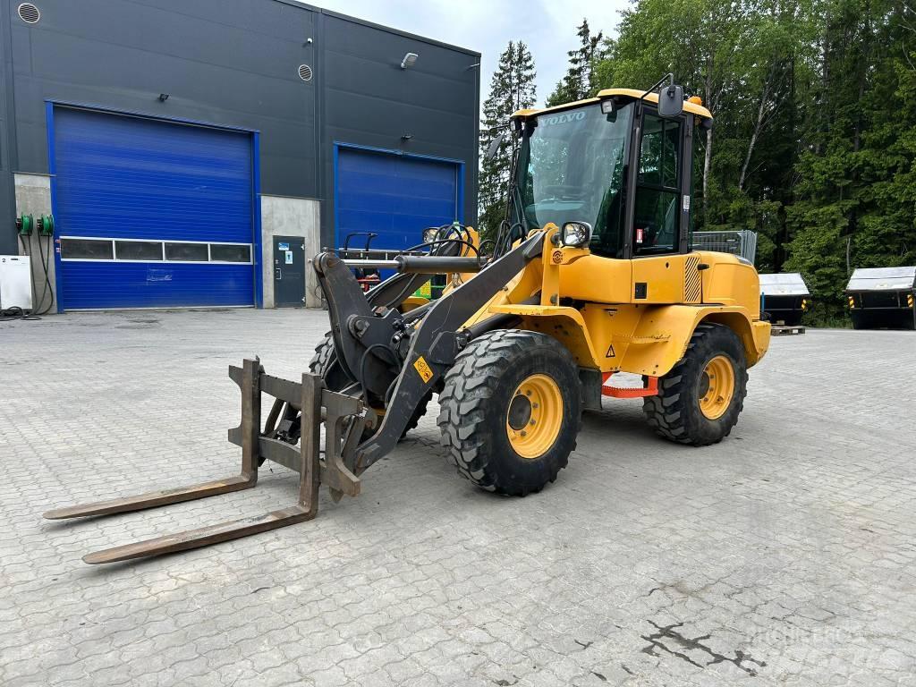 Volvo L 30 G Utovarivači na točkove