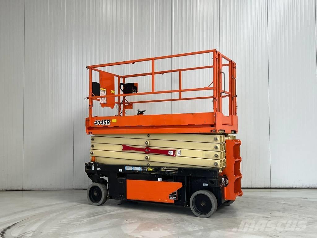JLG 4045R Makazaste platforme