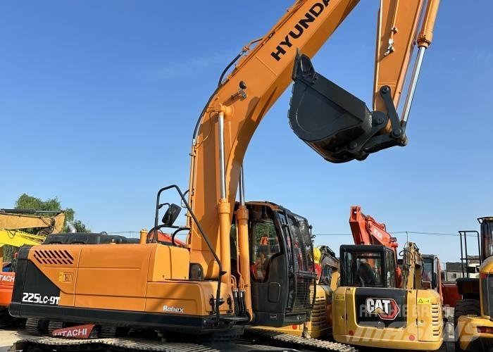 Hyundai 225 Bageri guseničari