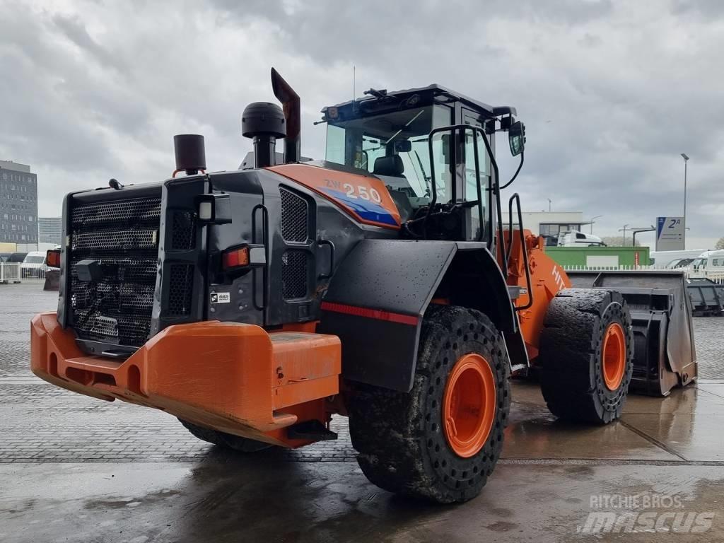 Hitachi ZW 250 Utovarivači na točkove