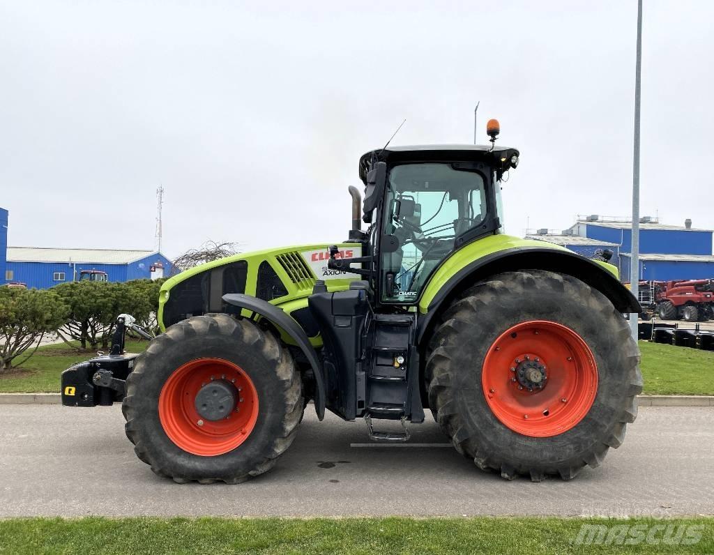 CLAAS Axion 950 Traktori