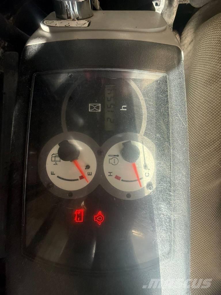 Komatsu PC 27 Mini bageri < 7t