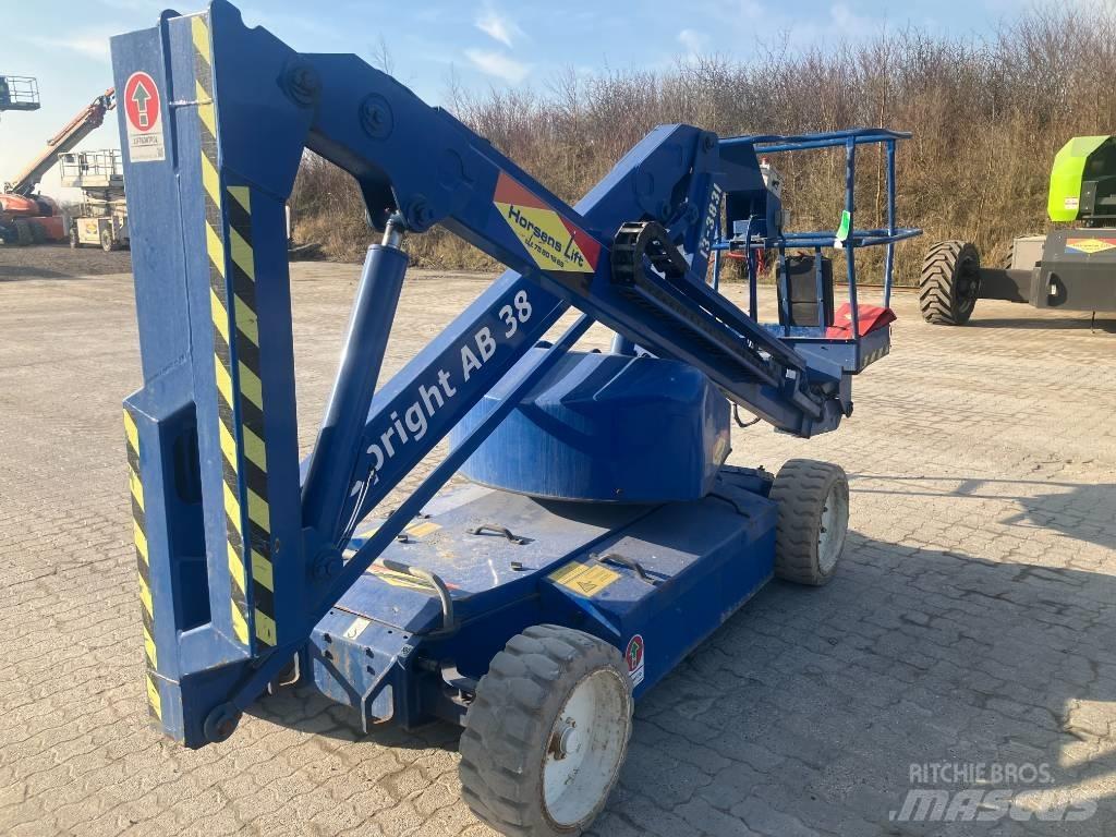 UpRight AB38N Zglobne podizne platforme